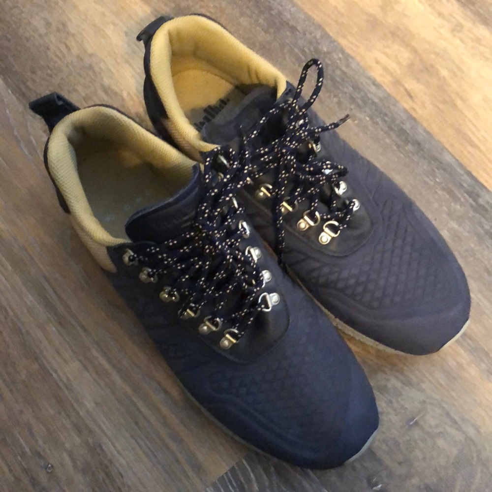 New balance Trailbuster blue tan and grey